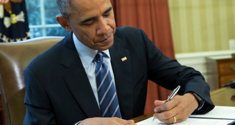 © AP PHOTO/ EVAN VUCCI オバマ大統領「世界経済の規則を書くべきなのは米国であり中国ではない」
