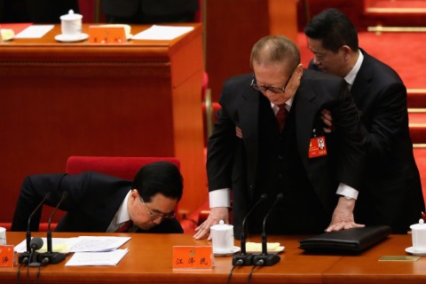 名前が消えることが多くなった江沢民氏。2012年の中国共産党第十八次全国代表大会で撮影　（Photo by Feng Li/Getty Images）